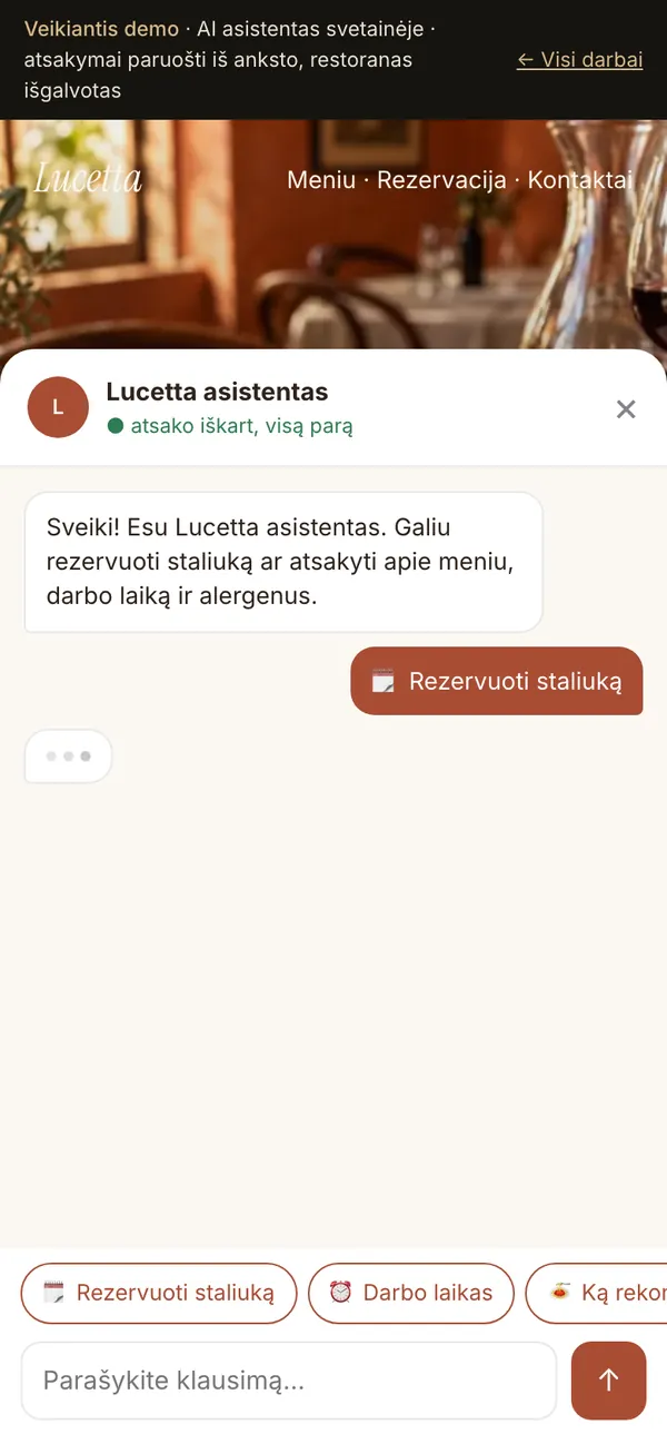 AI pokalbių asistentas svetainėje – telefone